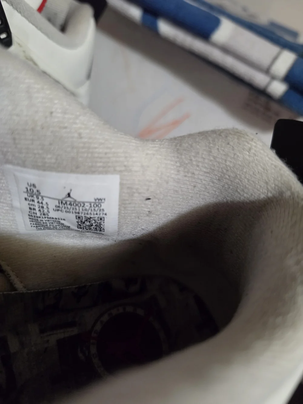 Jordan 4 Retro Flight Club 10.5
